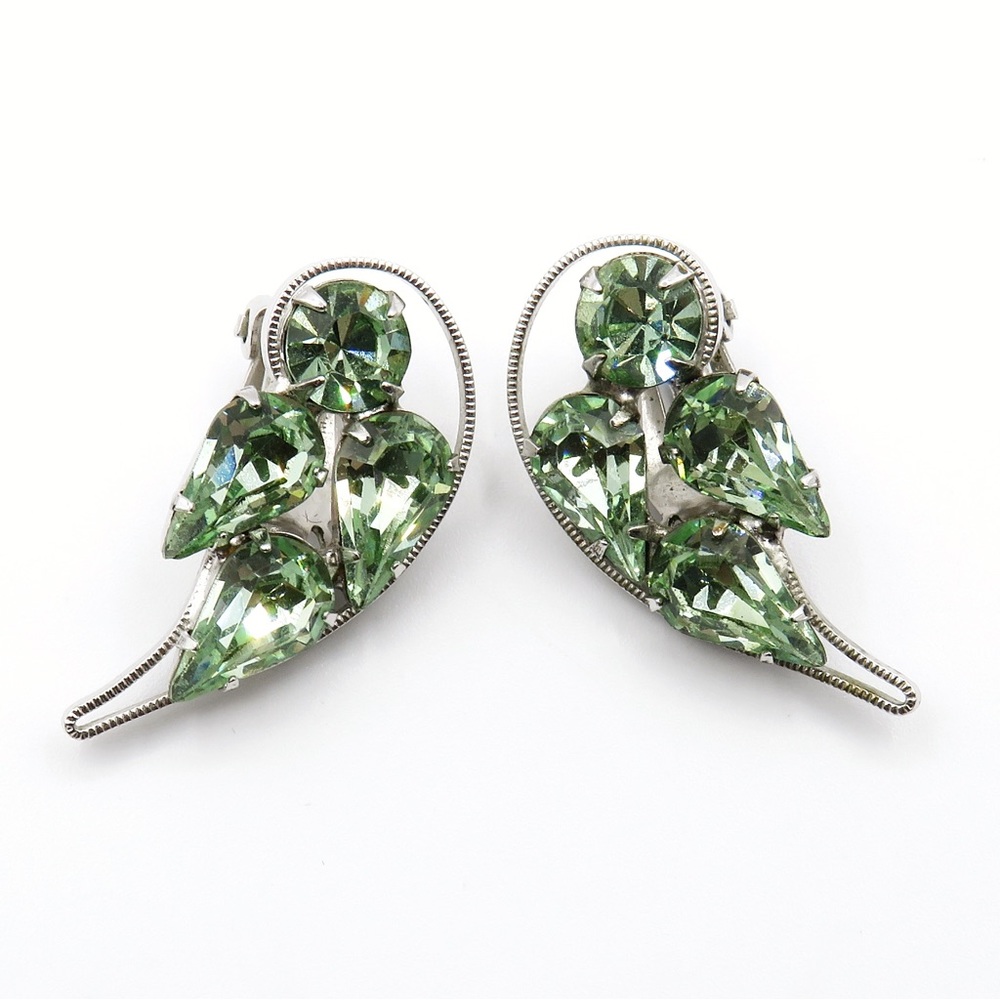Vintage B. David green rhinestone clip on earrings 1” x 1/2”